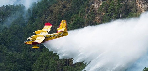Δύο πύρινα μέτωπα σε Αϊβαλιώτικα και Σωρό